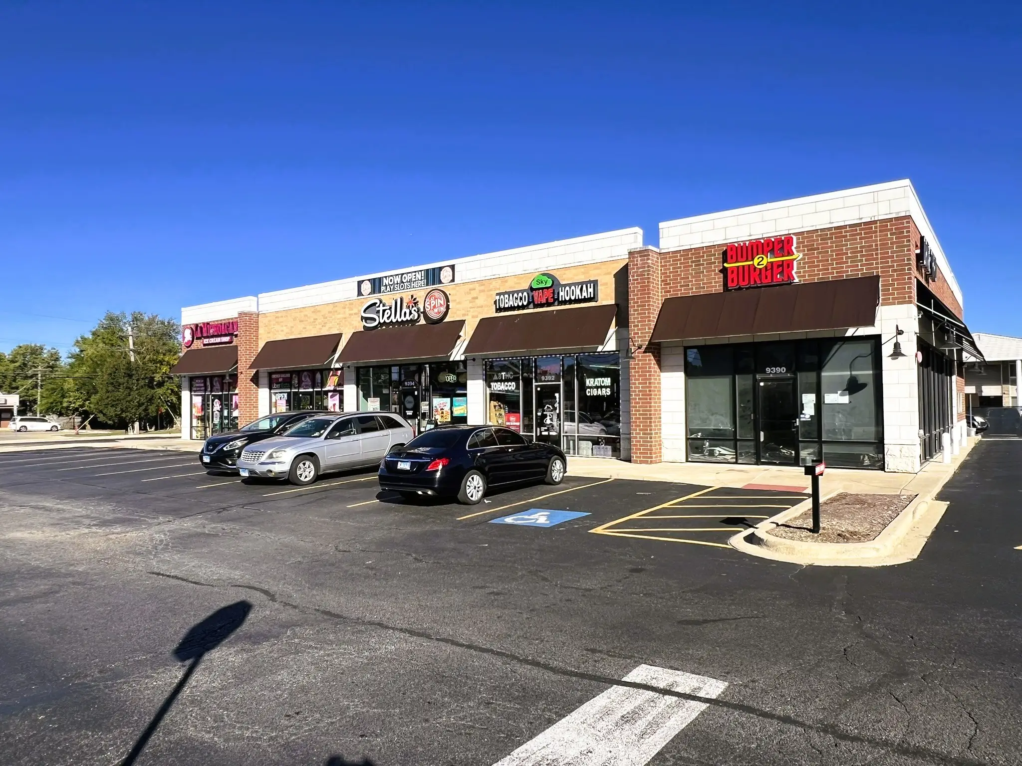 9390-98 Ballard & Potter Des Plaines - Exterior B1